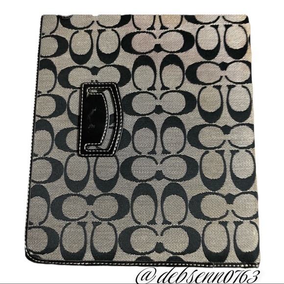 Coach Signature I Pad Pro cover (Authentic) - Picture 2 of 7